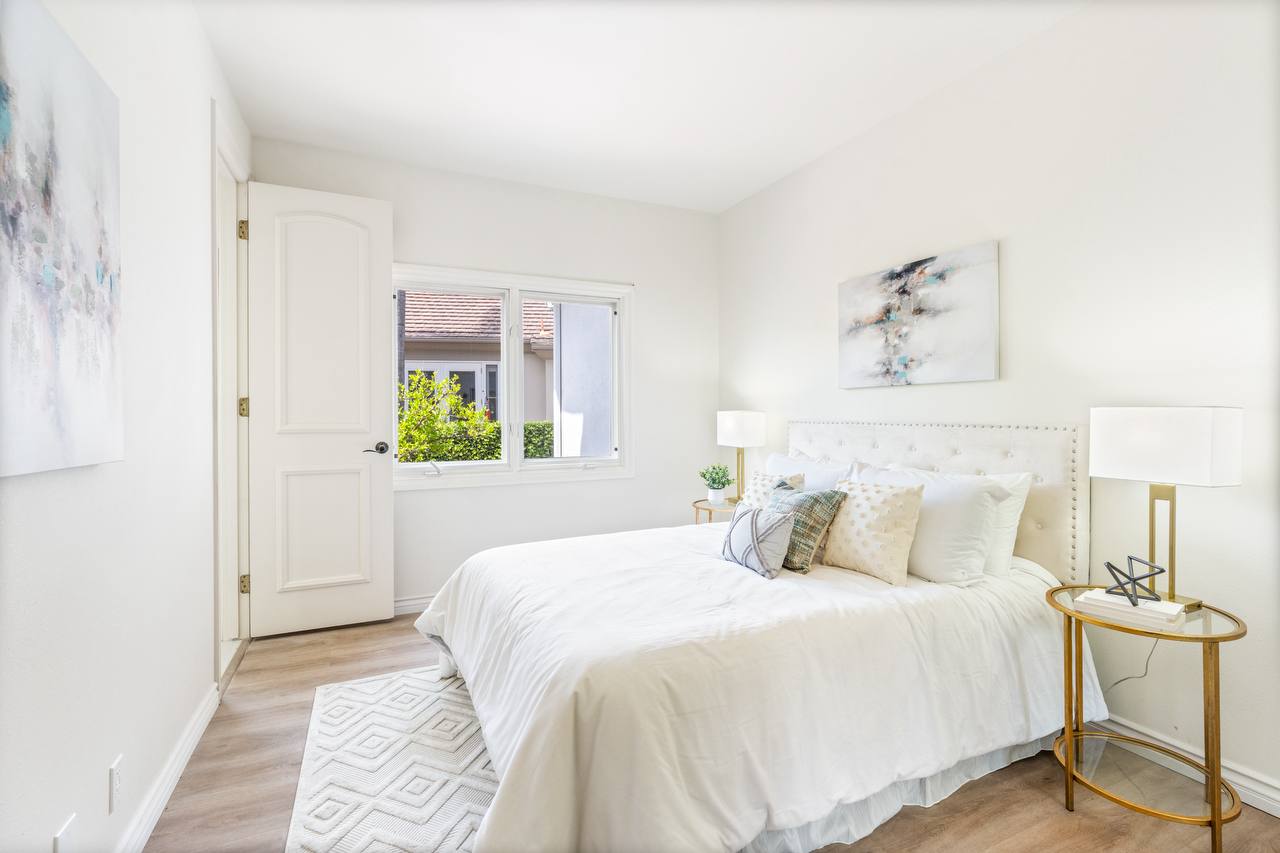 Staged interior — Staging OC project