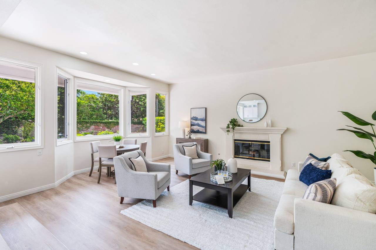 Staged luxury living room — Staging OC project
