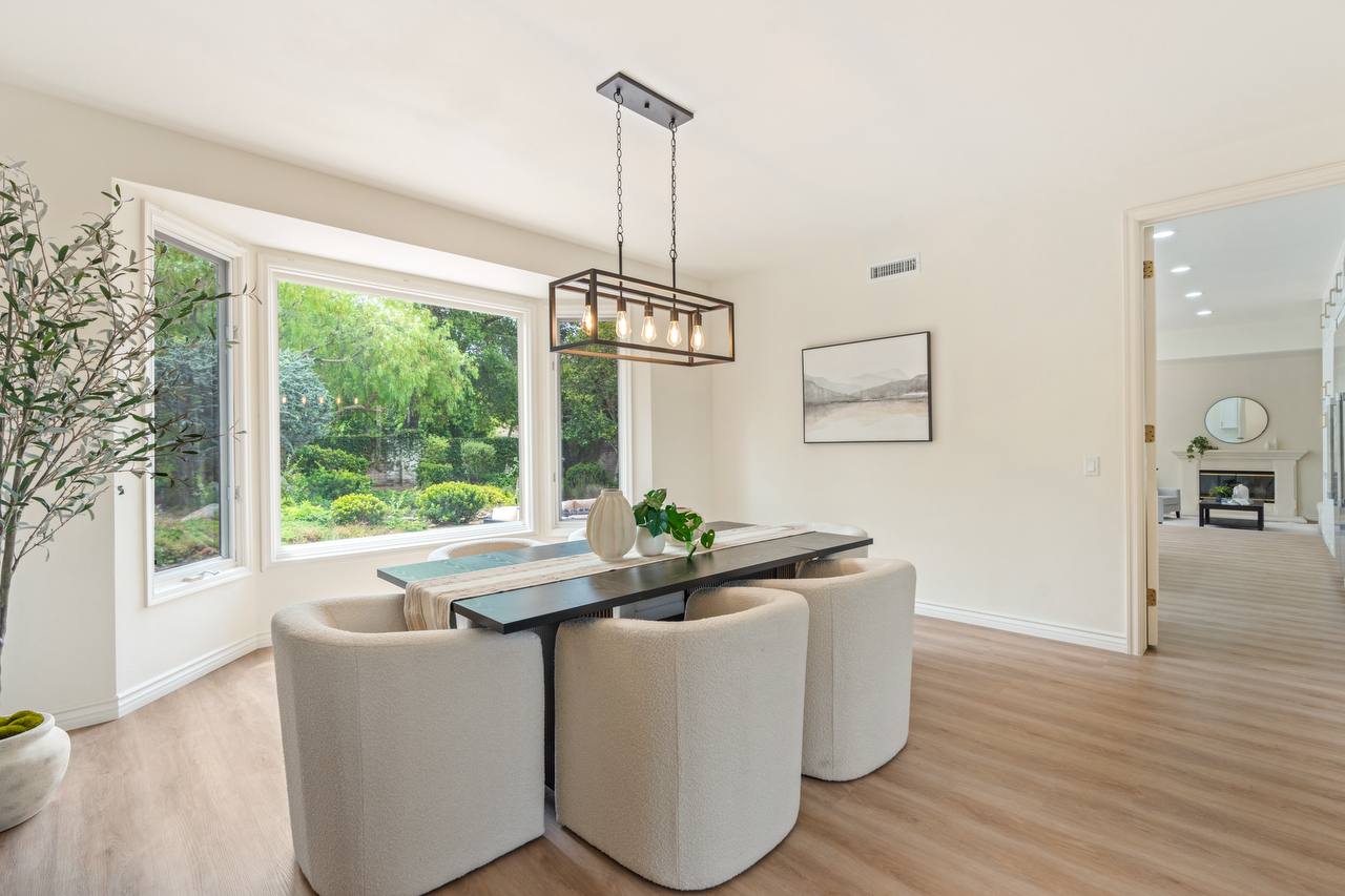 Staged luxury living room — Staging OC project